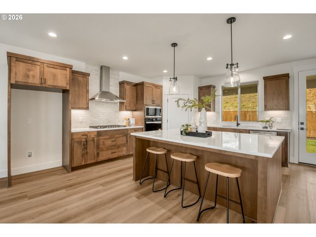 12125 Sw Turnagain Dr, Tigard, OR 97224