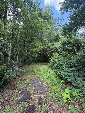 8915 Cedar Grove Road, Fairburn, GA 30213