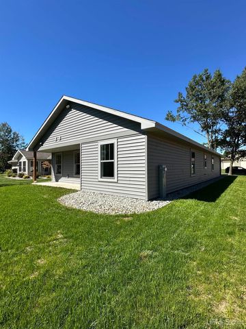 1705 S 21st Avenue, Escanaba, MI 49829