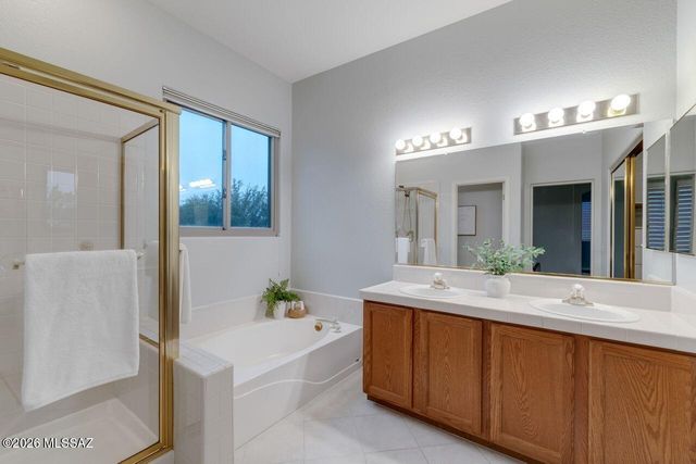 5252 E Timrod Street, Tucson, AZ 85711