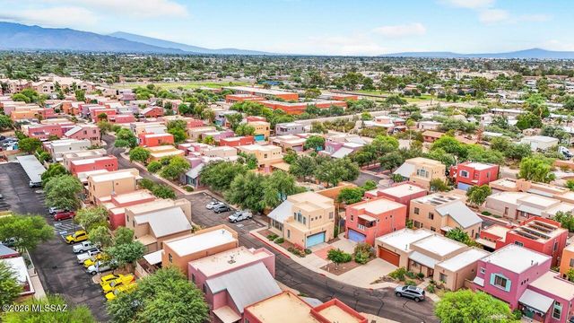 5252 E Timrod Street, Tucson, AZ 85711