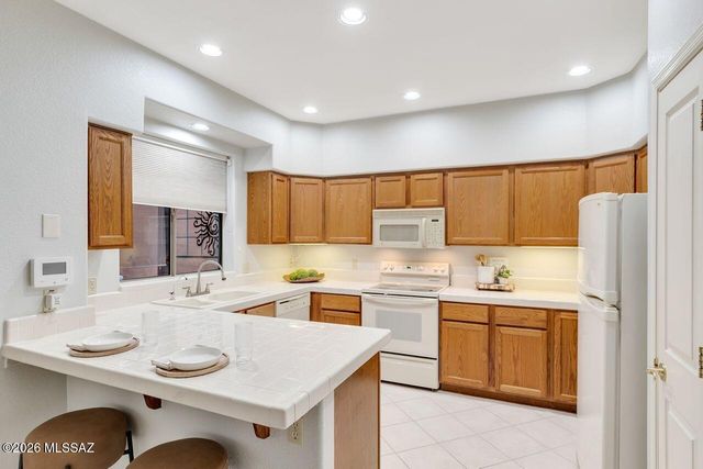 5252 E Timrod Street, Tucson, AZ 85711