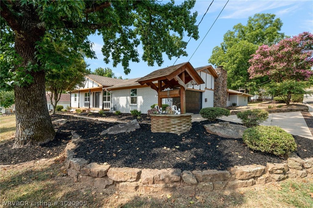 825 N 20th Street 825 N 20th Street
