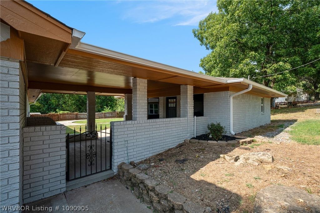 825 N 20th Street 825 N 20th Street