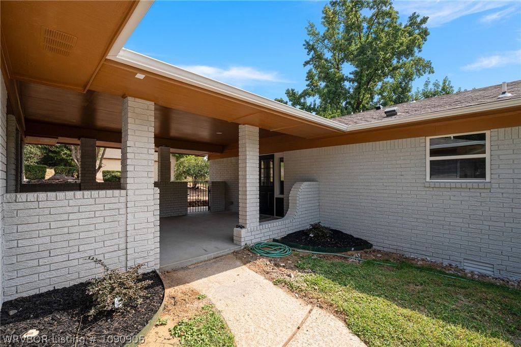 825 N 20th Street 825 N 20th Street