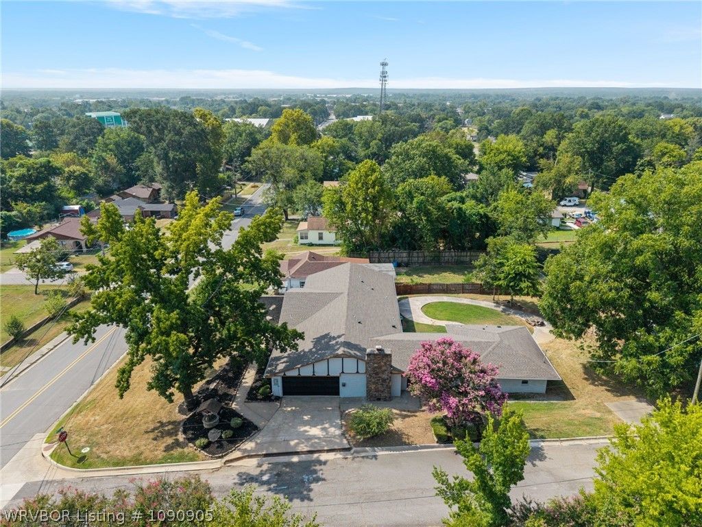 825 N 20th Street 825 N 20th Street