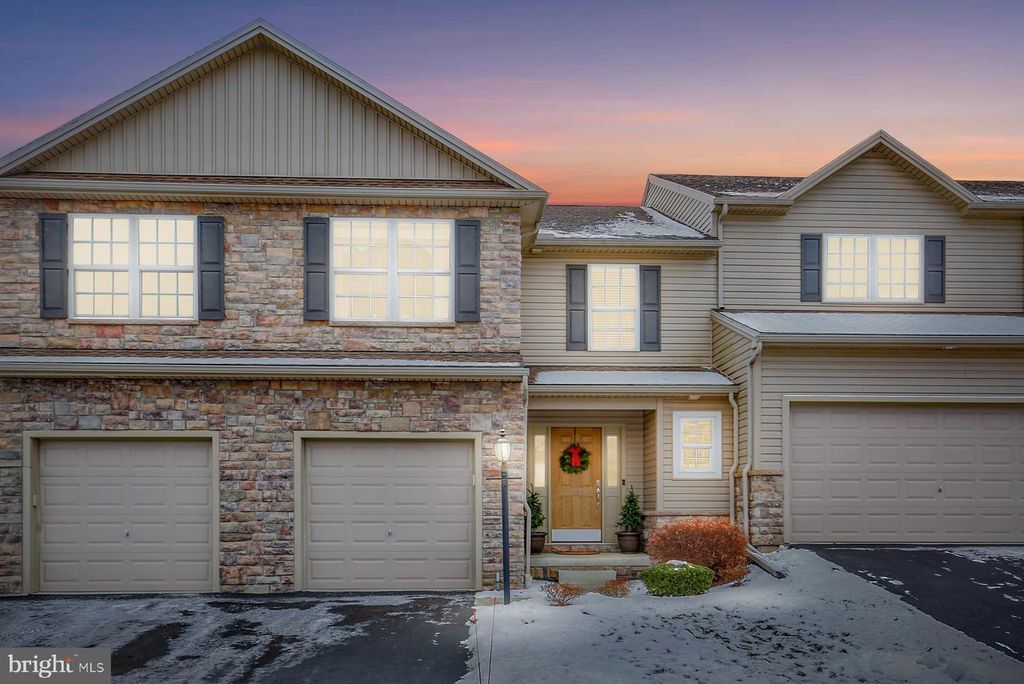 1739 HARALSON DRIVE, Mechanicsburg, PA 17055