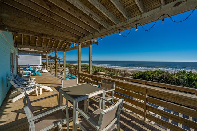 909 E Arctic Avenue, Folly Beach, SC 29439