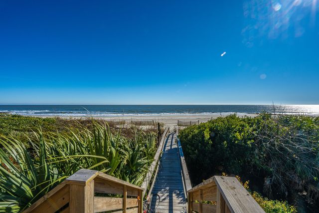 909 E Arctic Avenue, Folly Beach, SC 29439