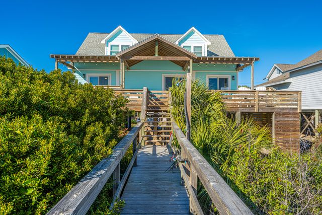 909 E Arctic Avenue, Folly Beach, SC 29439