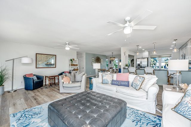 909 E Arctic Avenue, Folly Beach, SC 29439