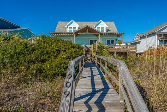 909 E Arctic Avenue, Folly Beach, SC 29439