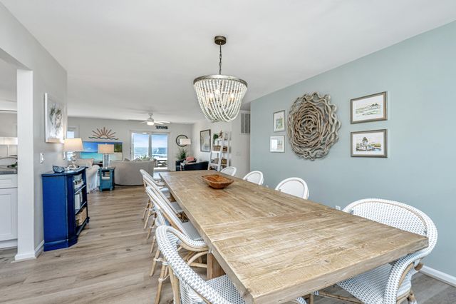 909 E Arctic Avenue, Folly Beach, SC 29439