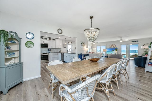 909 E Arctic Avenue, Folly Beach, SC 29439