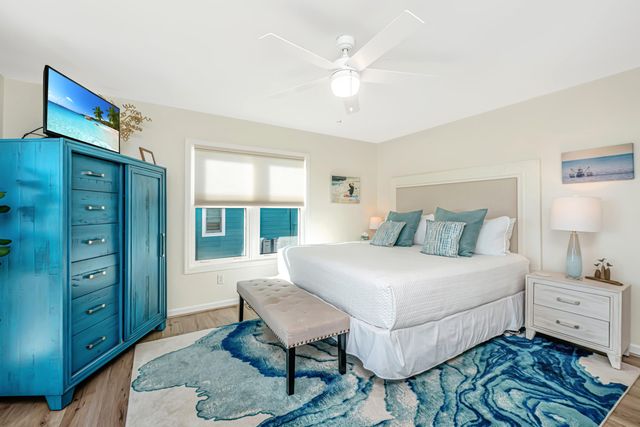 909 E Arctic Avenue, Folly Beach, SC 29439