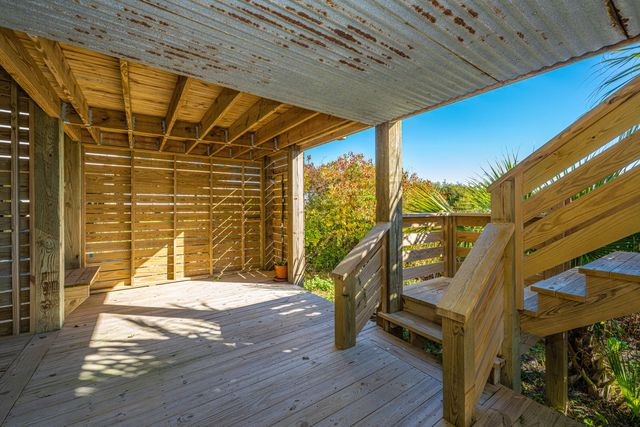 909 E Arctic Avenue, Folly Beach, SC 29439