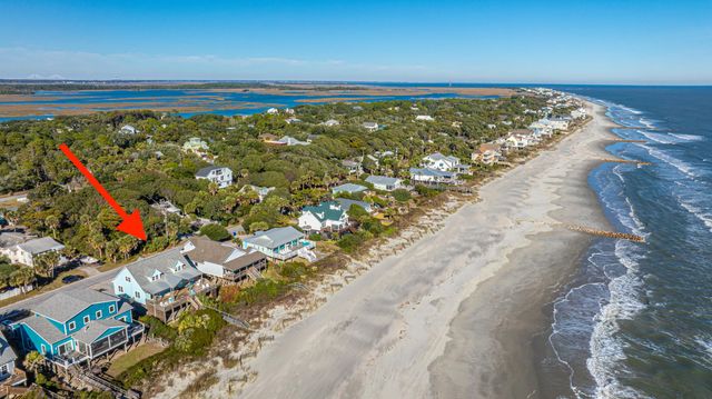 909 E Arctic Avenue, Folly Beach, SC 29439