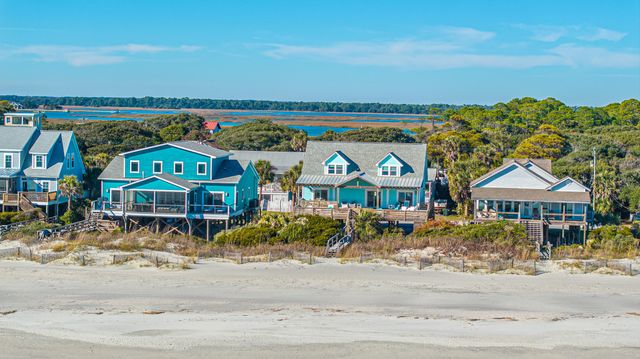 909 E Arctic Avenue, Folly Beach, SC 29439