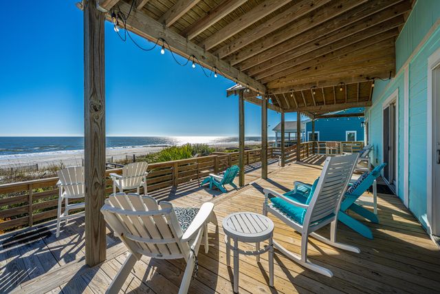909 E Arctic Avenue, Folly Beach, SC 29439