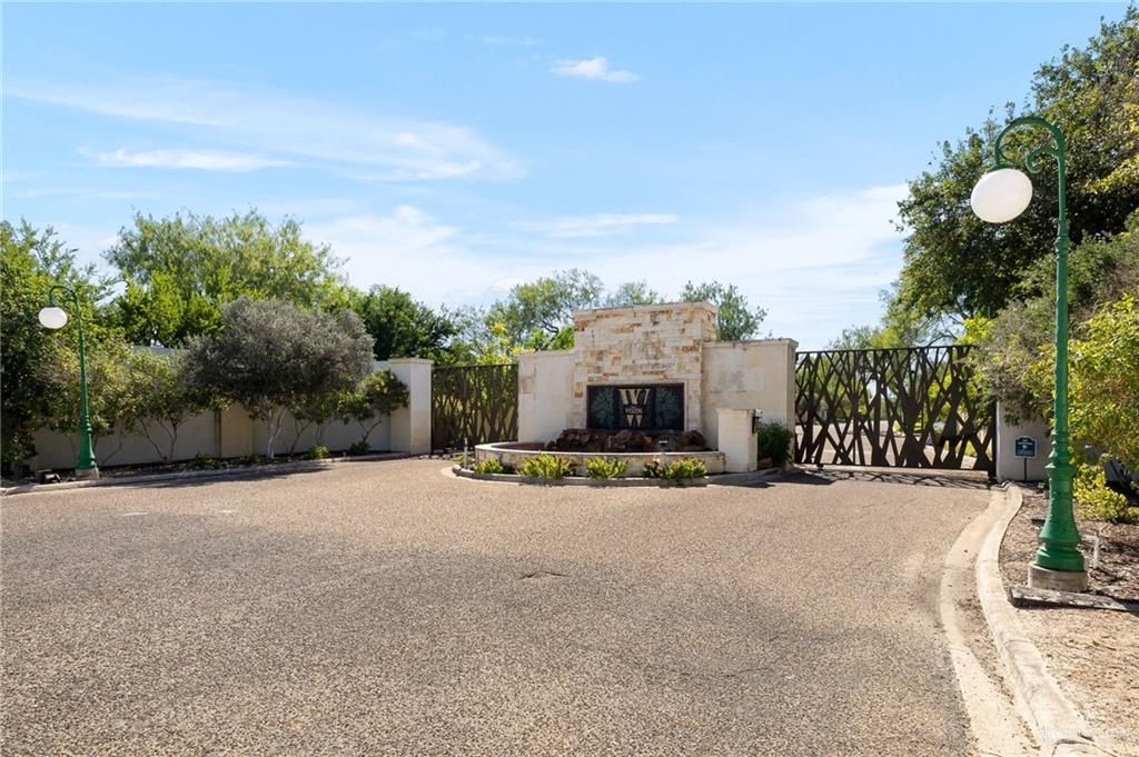 1514 Woods Street, Mission, TX 78572