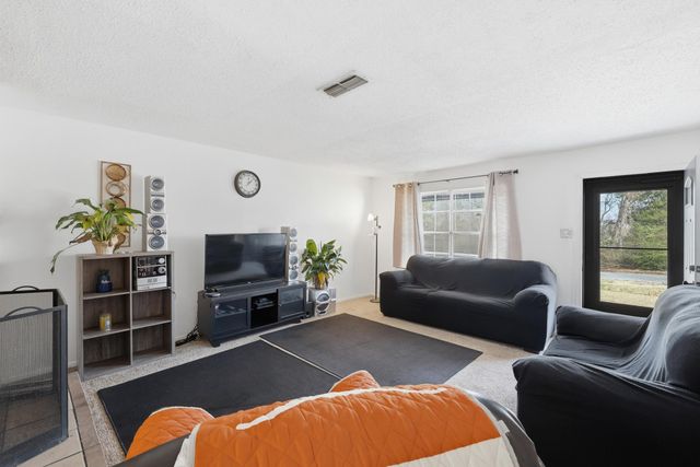 346 Meridian St, Gladewater, TX 75647