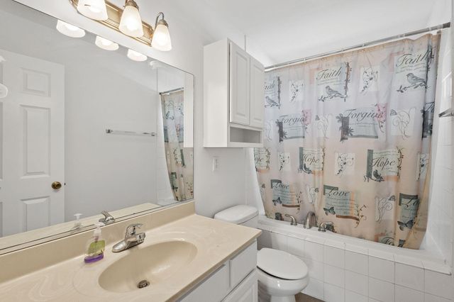 1741 E 106th Place, Crown Point, IN 46307