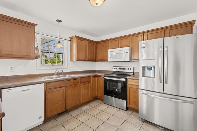 1741 E 106th Place, Crown Point, IN 46307