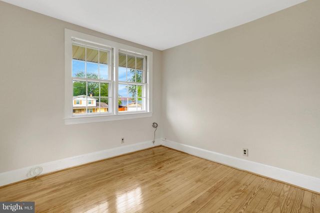 7906 ESTHER DR, Oxon Hill, MD 20745