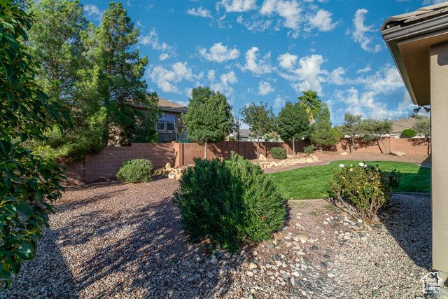 2441 E MEADOW MIST WAY, St. George, UT 84790