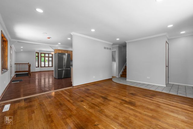 14825 Parkside Avenue, Oak Forest, IL 60452
