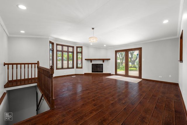 14825 Parkside Avenue, Oak Forest, IL 60452
