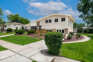 14825 Parkside Avenue, Oak Forest, IL 60452
