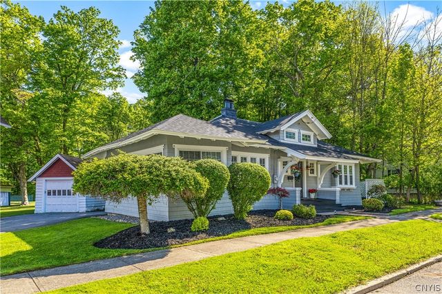 27 Beverly Place, Utica, NY 13501