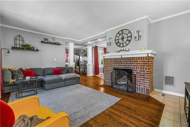27 Beverly Place, Utica, NY 13501