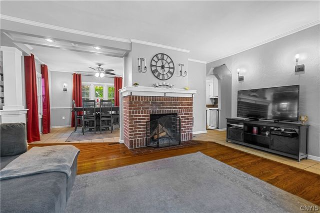 27 Beverly Place, Utica, NY 13501