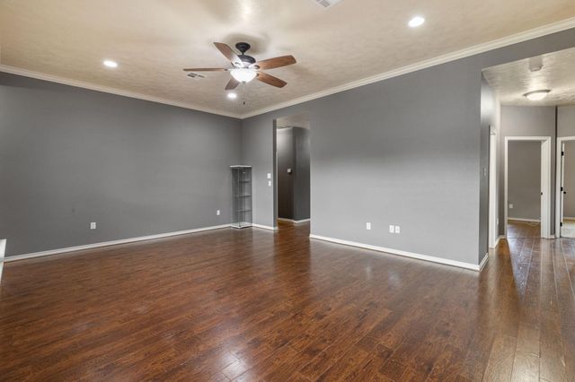 525 Oak Tree Lane, Franklin, TX 77856
