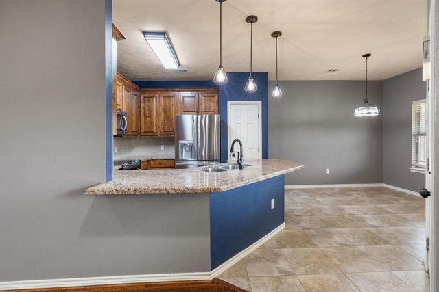 525 Oak Tree Lane, Franklin, TX 77856