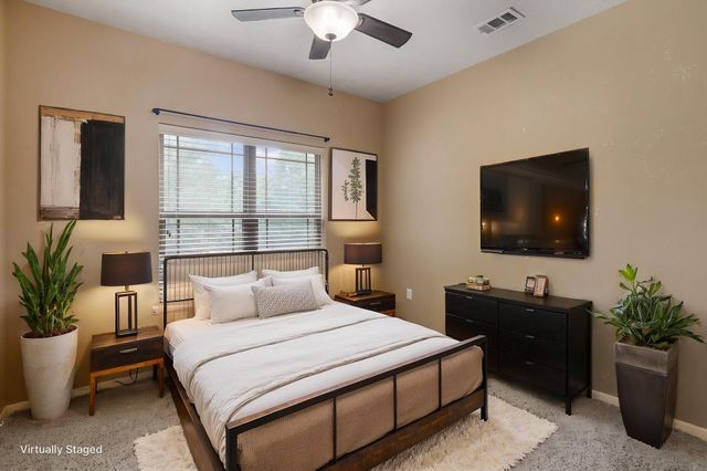 525 Oak Tree Lane, Franklin, TX 77856