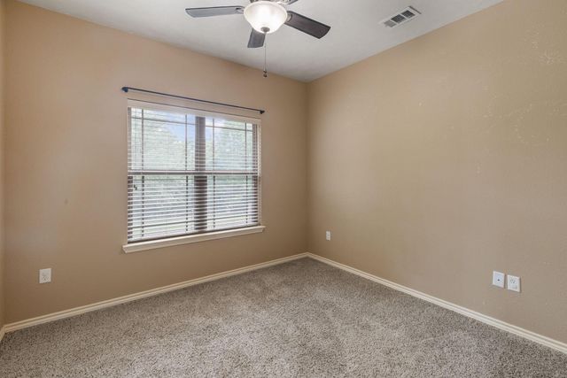 525 Oak Tree Lane, Franklin, TX 77856