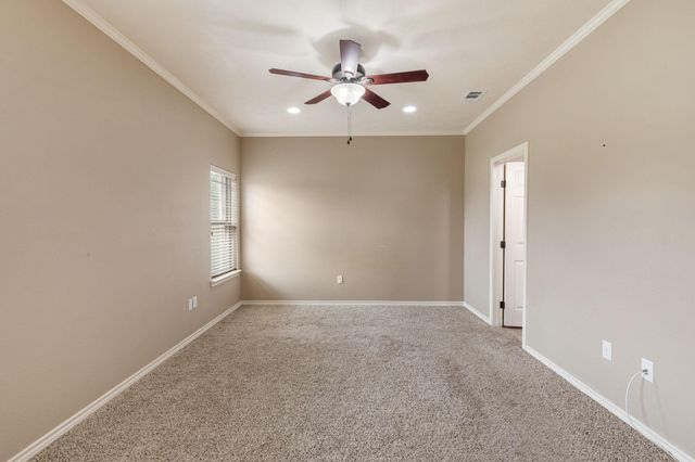 525 Oak Tree Lane, Franklin, TX 77856