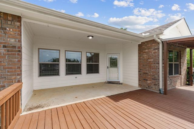 525 Oak Tree Lane, Franklin, TX 77856