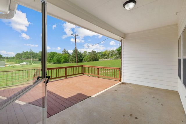525 Oak Tree Lane, Franklin, TX 77856
