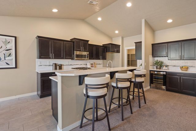 2710 SW 46th Court, Redmond, OR 97756