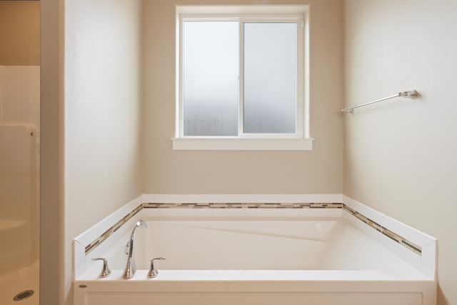 2710 SW 46th Court, Redmond, OR 97756