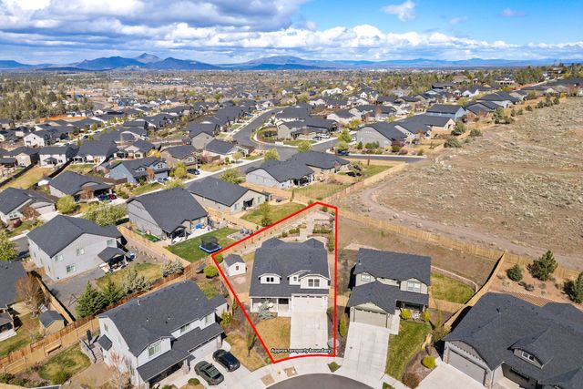 2710 SW 46th Court, Redmond, OR 97756