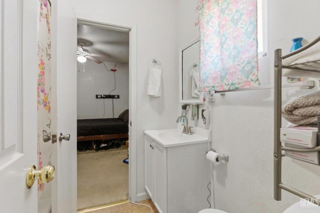 2639 Center, Bakersfield, CA 93306