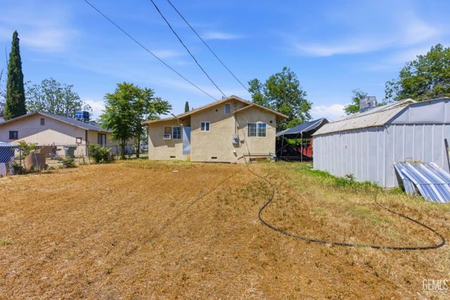 2639 Center, Bakersfield, CA 93306