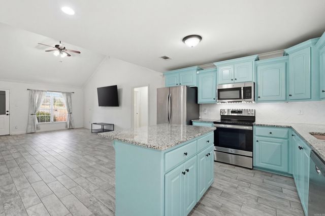 490 Bobwhite Hollow, Lonoke, AR 72086