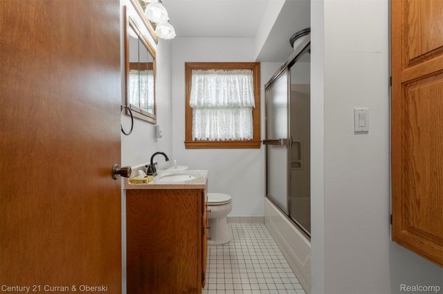 19531 Wood Street, Melvindale, MI 48122