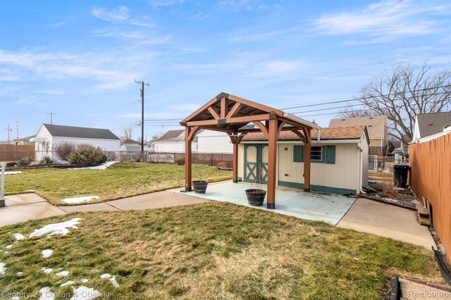 19531 Wood Street, Melvindale, MI 48122